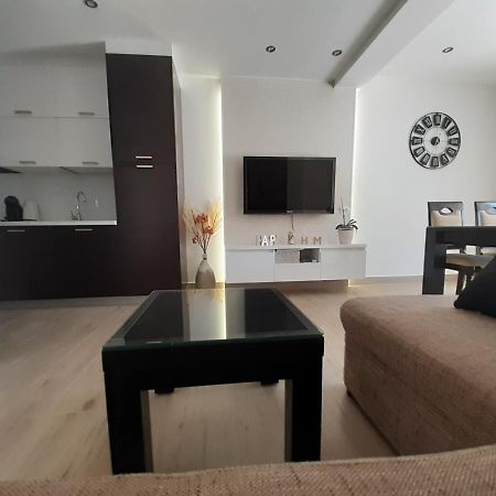 Apartment Lucky With Jacuzzi Trogir Eksteriør billede