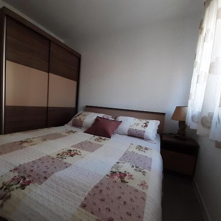 Apartment Lucky With Jacuzzi Trogir Værelse billede