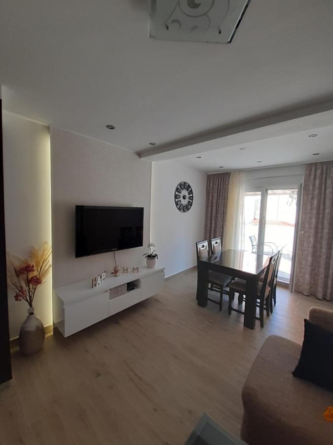 Apartment Lucky With Jacuzzi Trogir Eksteriør billede
