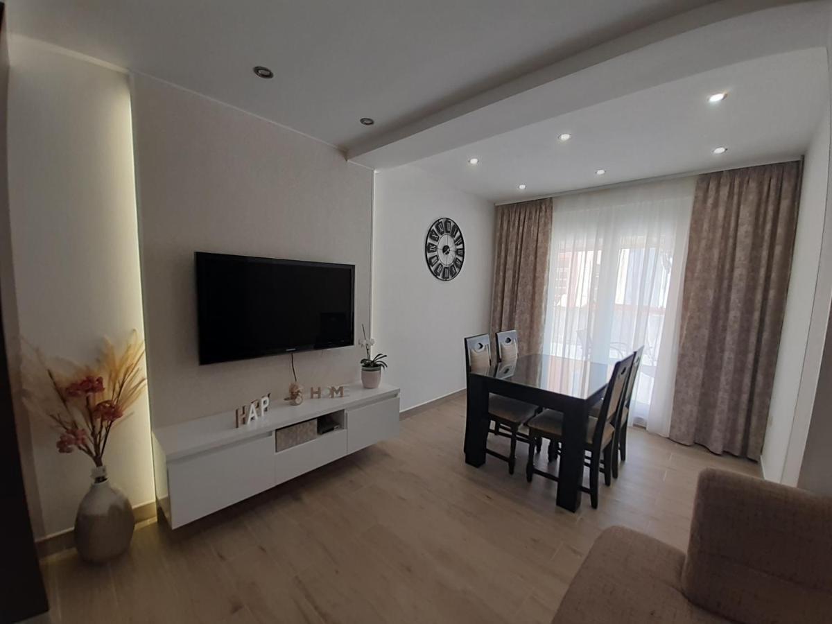Apartment Lucky With Jacuzzi Trogir Eksteriør billede