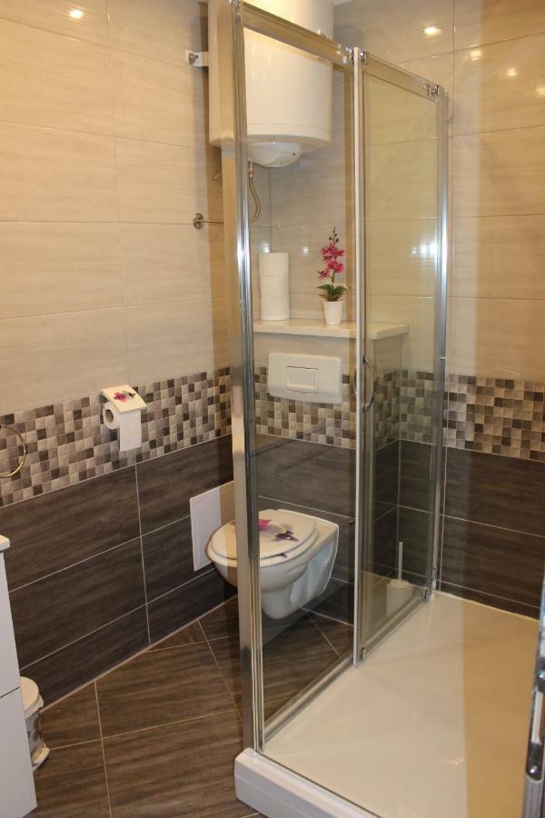 Apartment Lucky With Jacuzzi Trogir Eksteriør billede