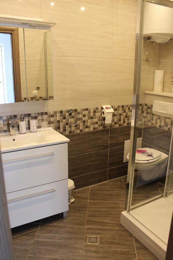 Apartment Lucky With Jacuzzi Trogir Eksteriør billede
